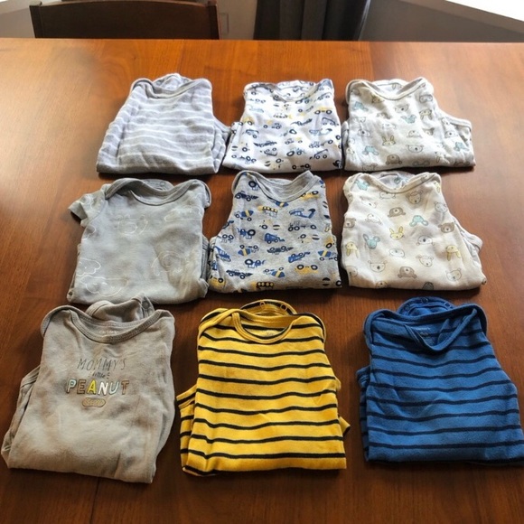 HUGE Bundle - Boys 6-9M - Onesies, Footed Pajamas, and Rompers - Picture 5 of 9